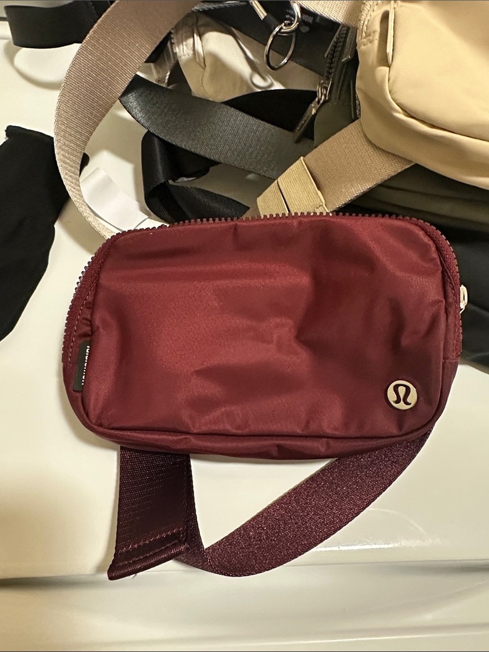 lululemon athletica burgundy belt bag